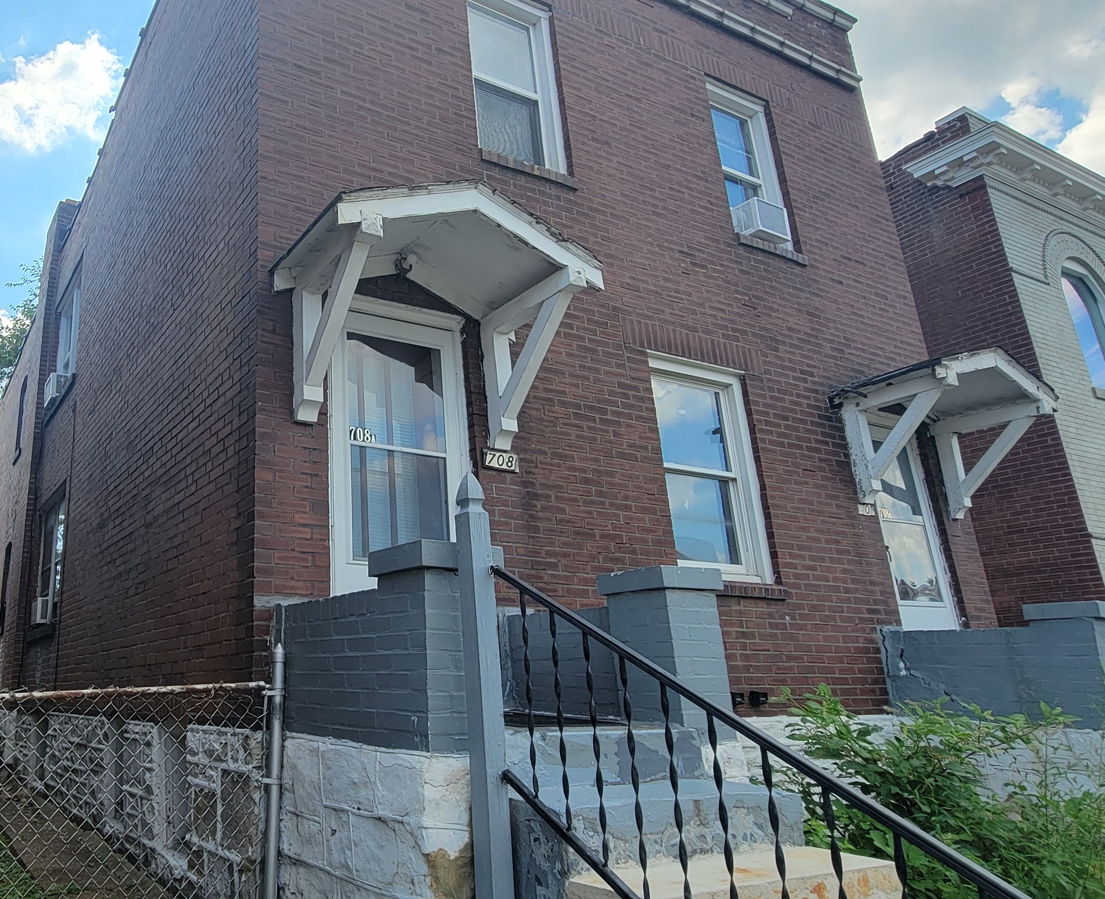 708 Wilmington Ave 2nd Fl